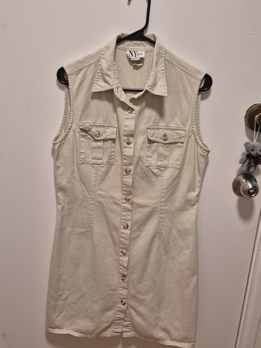 New York & Company Sleeveless Button-Down Cream Shirt Dress